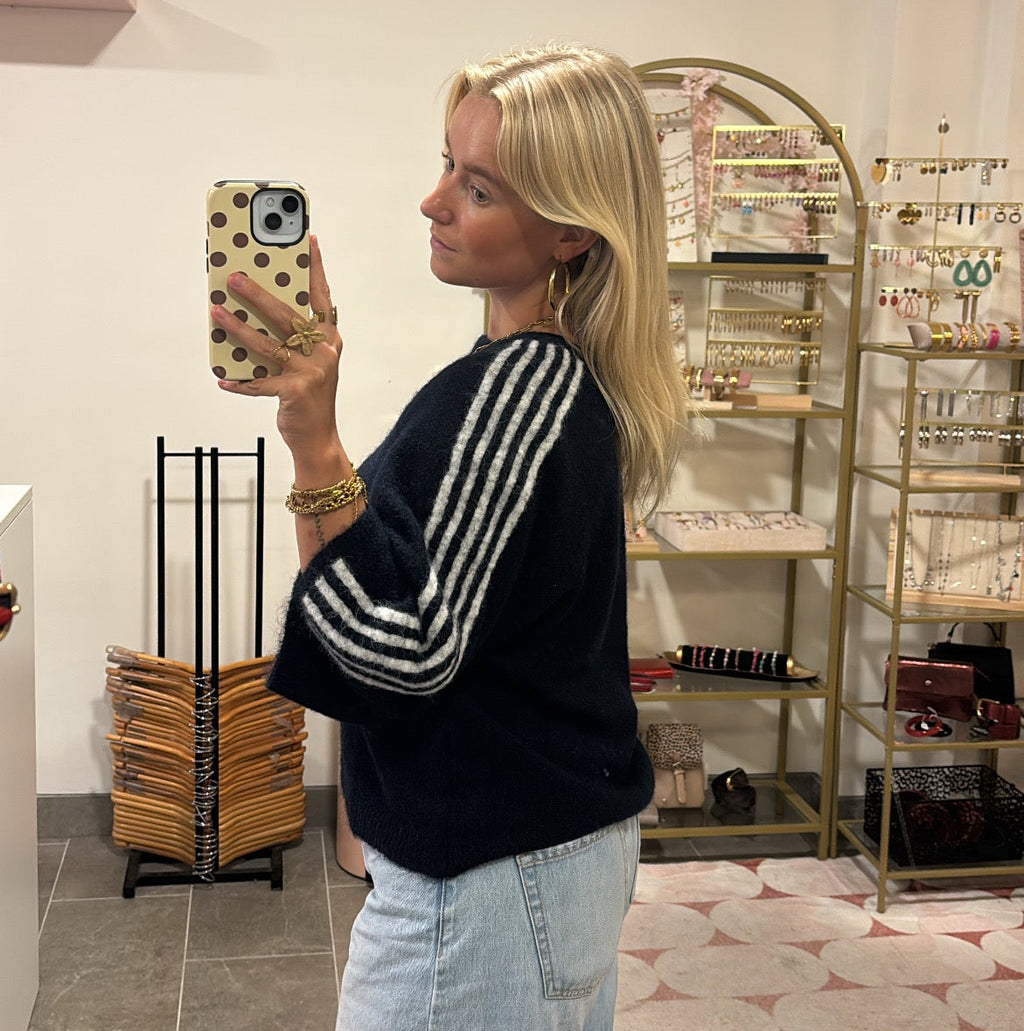 Oversized Sweater Navy Met Witte Strepen